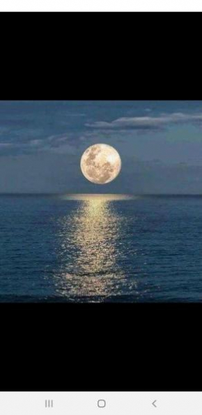 Rising Moon A Augusta